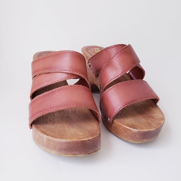 Vintage Paulle Leather and Wood Sandals - Picture 3 of 13